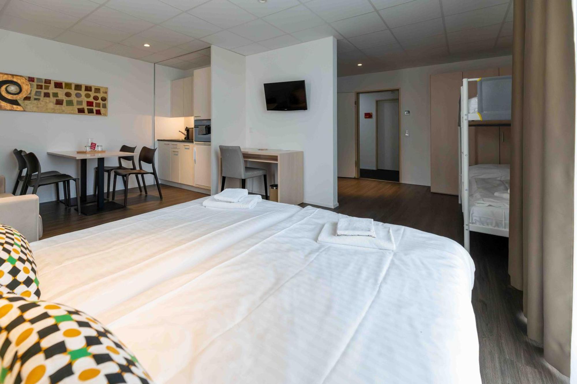 Los Lorentes Apartments Bern Airport Belp Luaran gambar
